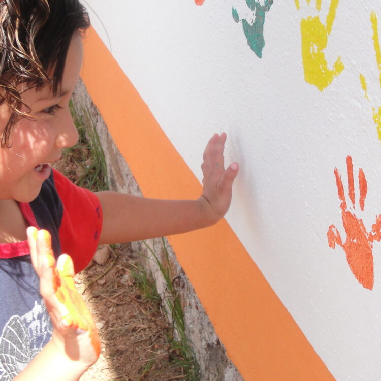 Fotografías de Marina Morris de las Aulas Tecnológicas en comunidades rurales.